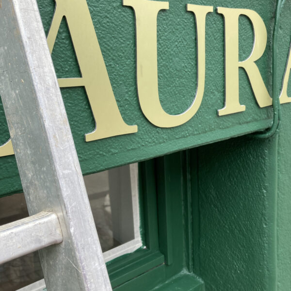 BARA INN - DENIS JEANNE (4) BARA INN - DENIS JEANNE (4)